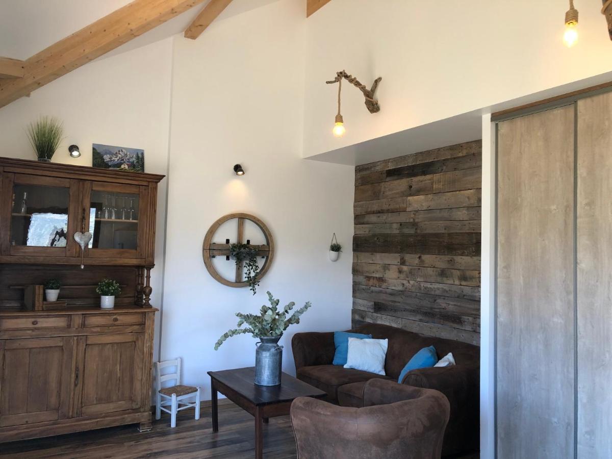 Chalet Avec Vue Lac アンブラン エクステリア 写真